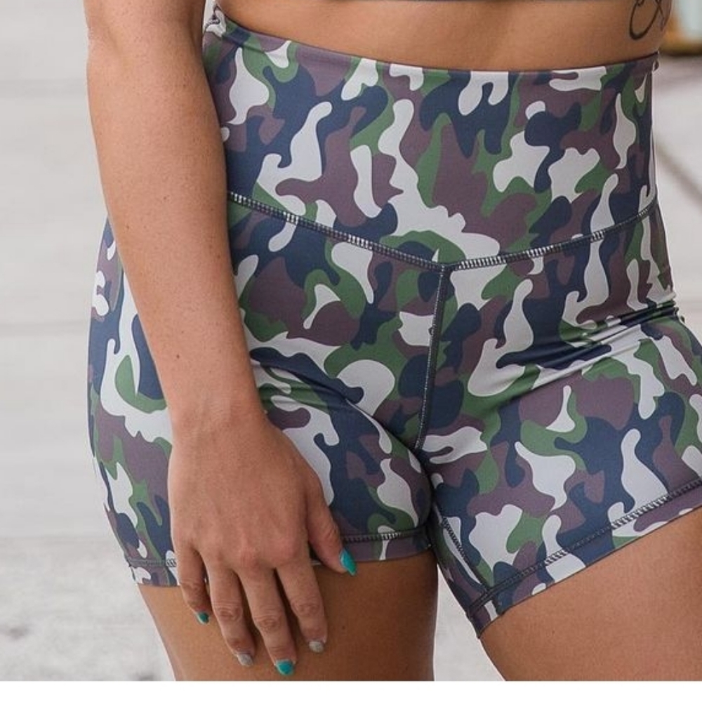 Camo Fit Booty shorts